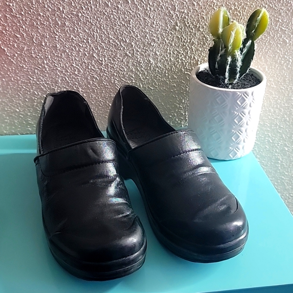 Dansko flatform shoes 👞. #1